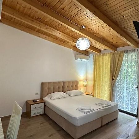 Laura Room'S Σαράντα Εξωτερικό φωτογραφία