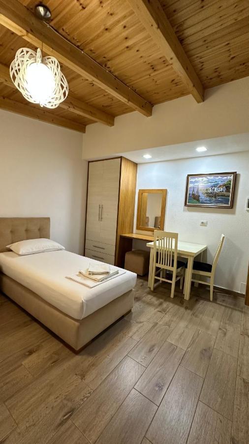 Laura Room'S Σαράντα Εξωτερικό φωτογραφία